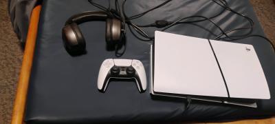 new ps5 HDMI tons of games 1 controller Ethernet cable heads