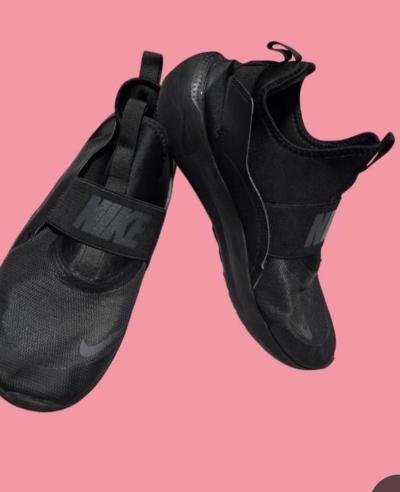 Nike sneakers - Thumbnail 4