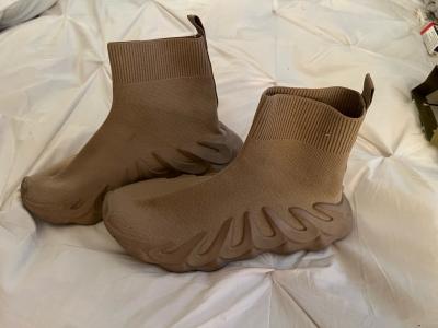 womens size 8 fashion sneakers beige color - Thumbnail 3