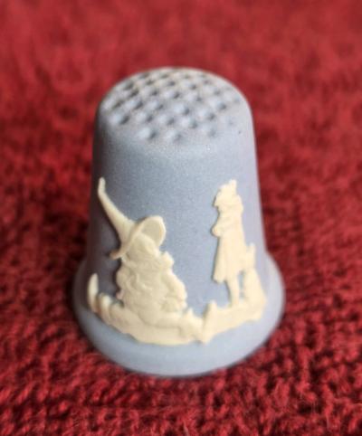 12 pc Collection Wedgewood Fairy Tale Thimbles - Thumbnail 3