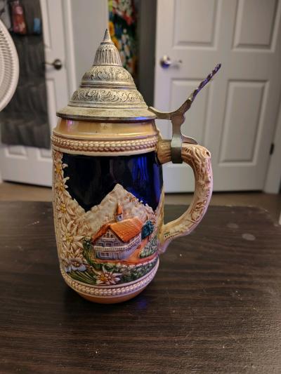a old Stein and vintage Concordia clock