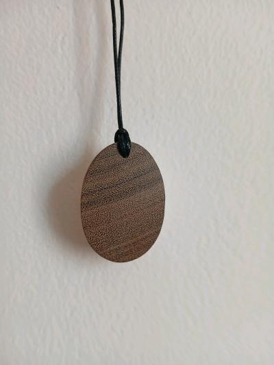 Mammoth ivory pendant - Thumbnail 3