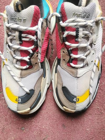 A Pair of BALENCIAGA Mens Sneakers - Thumbnail 5