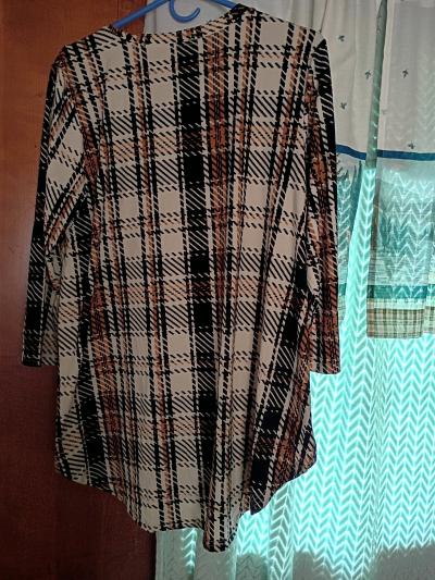 a nice looking blouse I never wore - Thumbnail 3