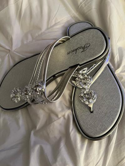 assorted sandals all size8 - Thumbnail 4