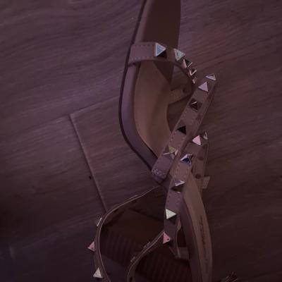brown and gray sandals size 8 - Thumbnail 2