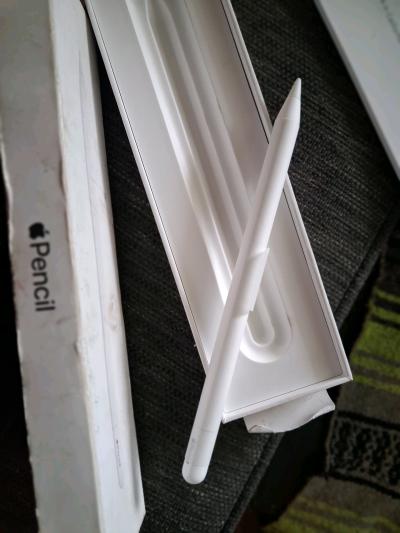 brand new apple pen