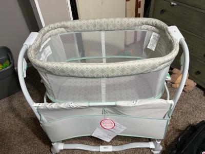 Dream  Grow Bedside Bassinet