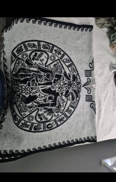 Poncho Gabn Mexicano Artesanal  Diseo Guerrero Azteca y Leye - Thumbnail 3
