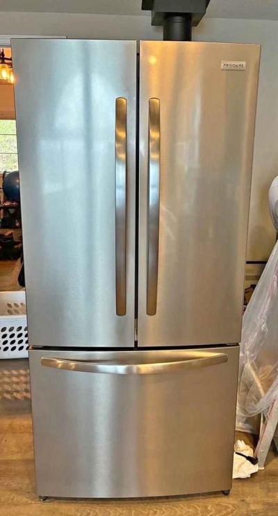 Frigidaire Refrigerator Neatly Used