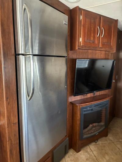 2015 Coachmen Mirada 35LS - Thumbnail 7