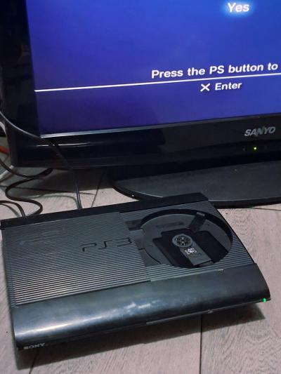 PS3 Super Slim 500GB CECH4301C  Works Great Ready to Play - Thumbnail 6