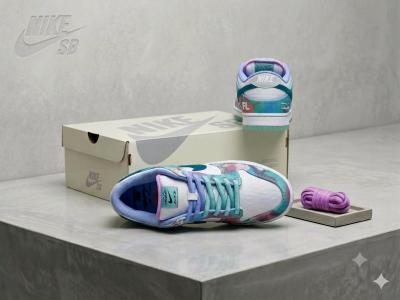 Nike SB Dunk Low LowTop LaceUp Sneakers Multicolor - Thumbnail 3