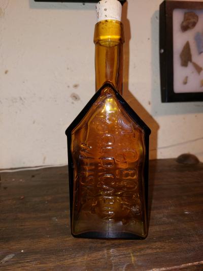 vintage bcboozs old cabin whiskey amber bottle - Thumbnail 2