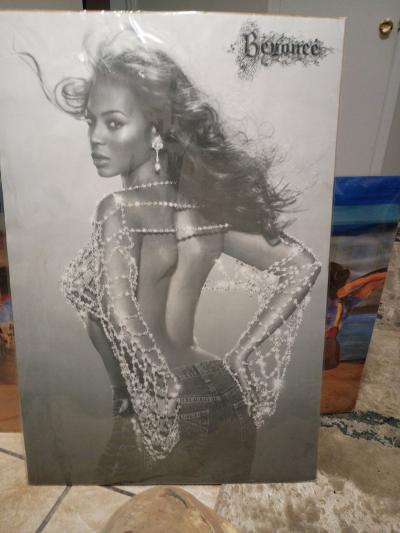 beyonc post good condition - Thumbnail 4