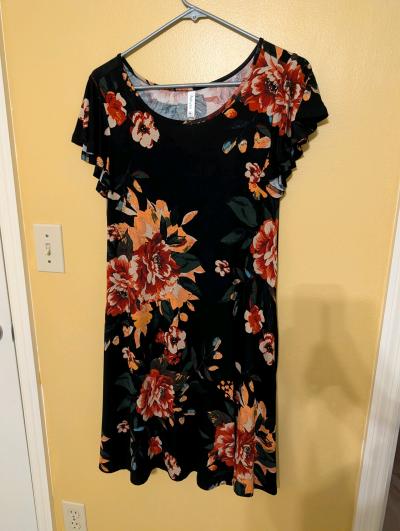 NWT womens floral dress size medium
