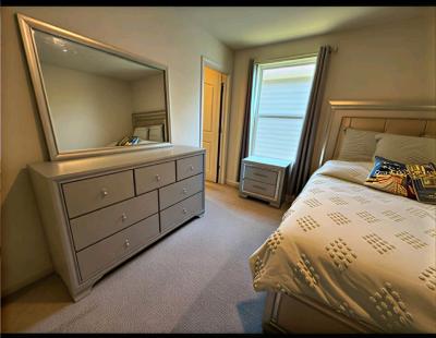 Great Deal Queen Bedroom Set for Sale - Thumbnail 2