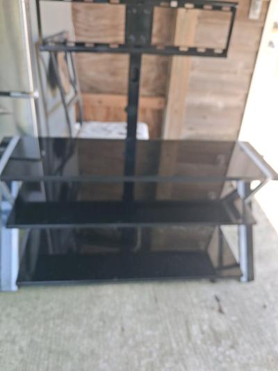 3 teir glass TV stand