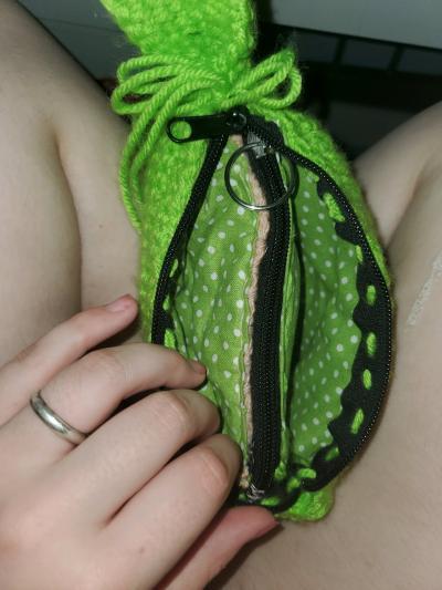 Green handmade clutch - Thumbnail 2