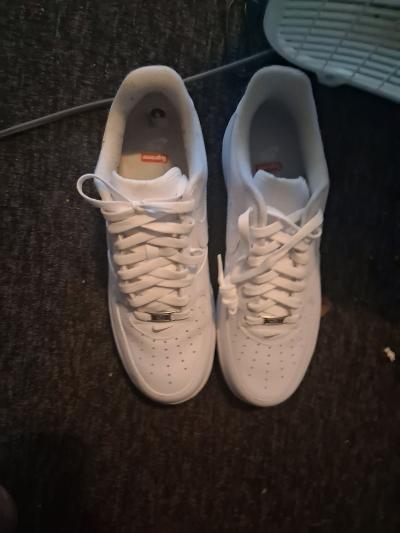 white ones Supreme - Thumbnail 2