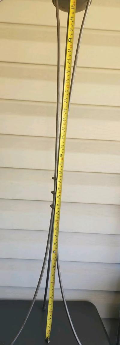 Tall slender metal candle stand - Thumbnail 2