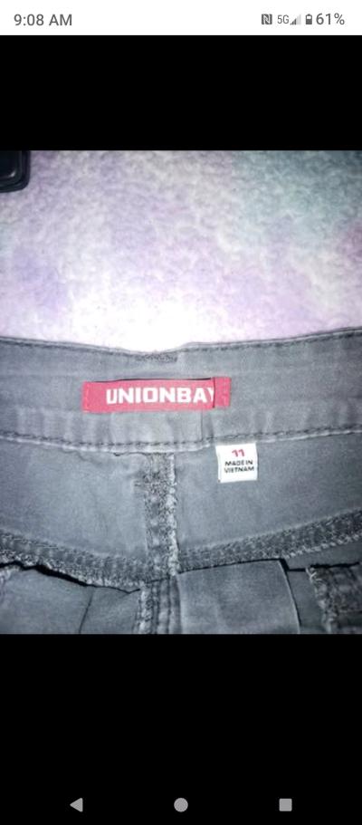 LIKE NEW UNIONBAY Juniors grey shade Size 11 - Thumbnail 2