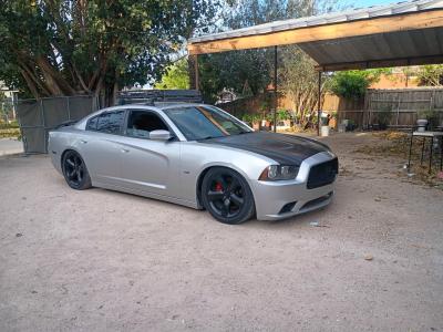 Dodge charger v6 2012 asking 4500 - Thumbnail 2