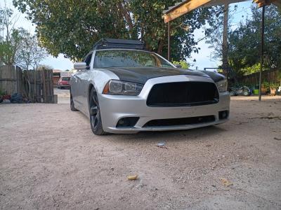 Dodge charger v6 2012 asking 4500