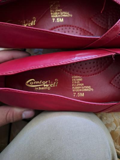 Shoes looks pretty good quality for women - Thumbnail 2