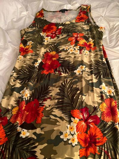 knee length flower sundress like new lg - Thumbnail 2