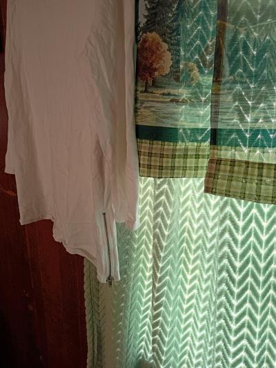 a white shirt never worn been in a drawer - Thumbnail 4