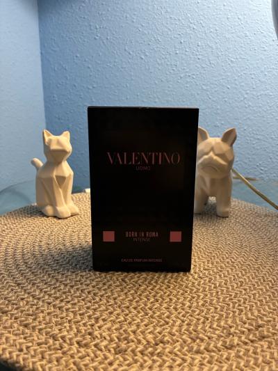Valentino Uomo Born In Roma Intense