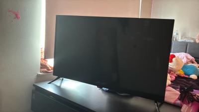 42 inch Amazon Fire Stick Tv - Thumbnail 2