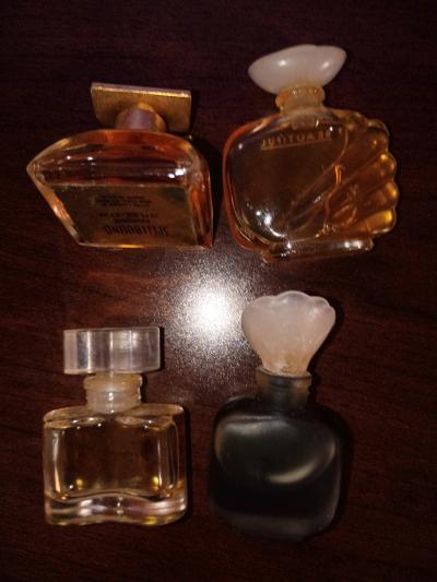 antique estee Lauder perfume bottles with perfume