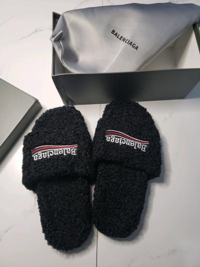 balenciaga slides - Thumbnail 5