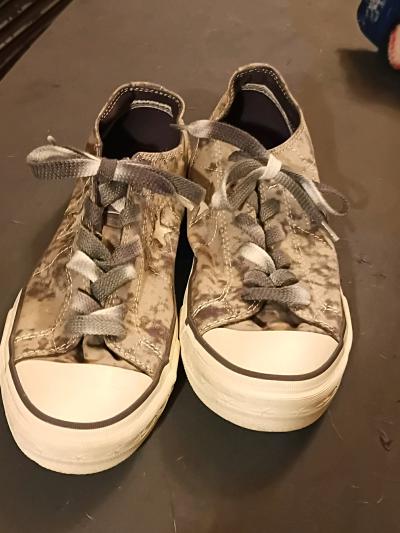 Converse One Star shoes size 7