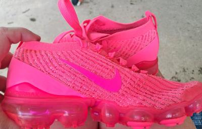Hyper Pink Nike Air Vapormax Flyknit 3 sneakers New No Box