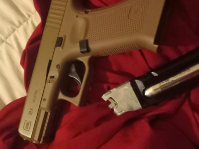 19xGlock automatic  bbgun - Thumbnail 5