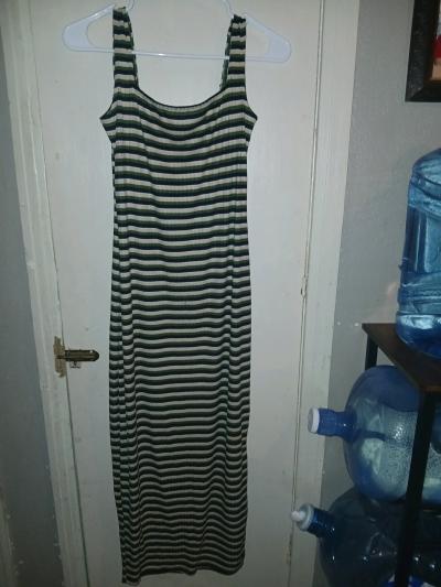 dress  good condition - Thumbnail 2