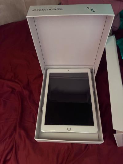 Apple iPad 6 th generation