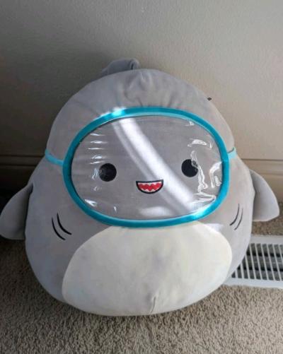 squish mellow shark