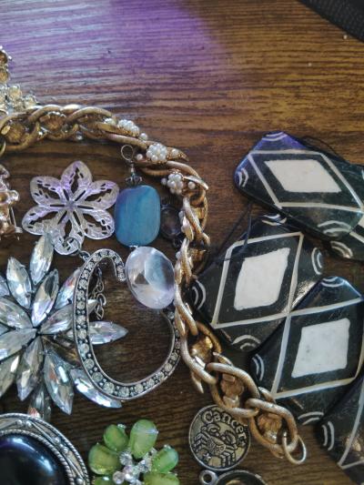 trinkets and what not - Thumbnail 3