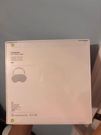 AlRPOD MAXES with MagSafe black - Thumbnail 2
