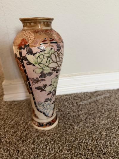 vintage base  collectibles and paintings - Thumbnail 5