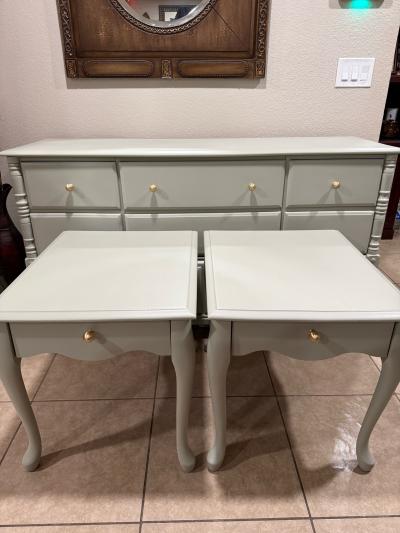Beautiful vintage 3 piece bedroom set - Thumbnail 4