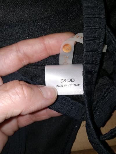 This item is original retail valued at 1799 as shown on the - Thumbnail 3