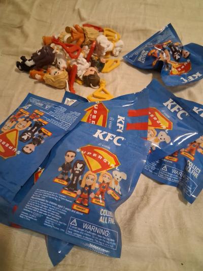 DC Comics Supergirl KFC Limited Edition figurines