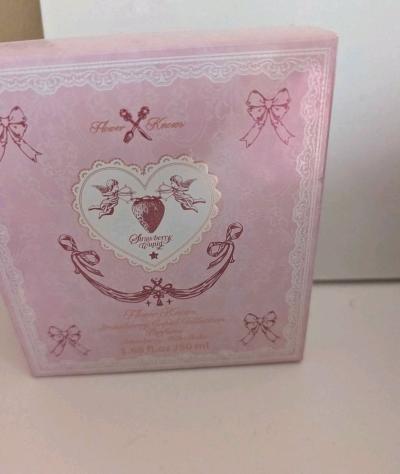 perfume Cupid from Urban outfitters - Thumbnail 3