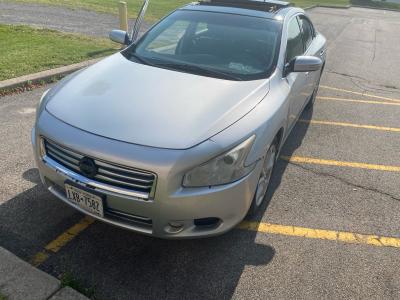 2014 silver Nissan Maxima A35 generation