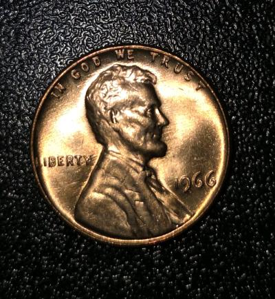 4 uncirculated Lincoln Cents in excellent condition - Thumbnail 3